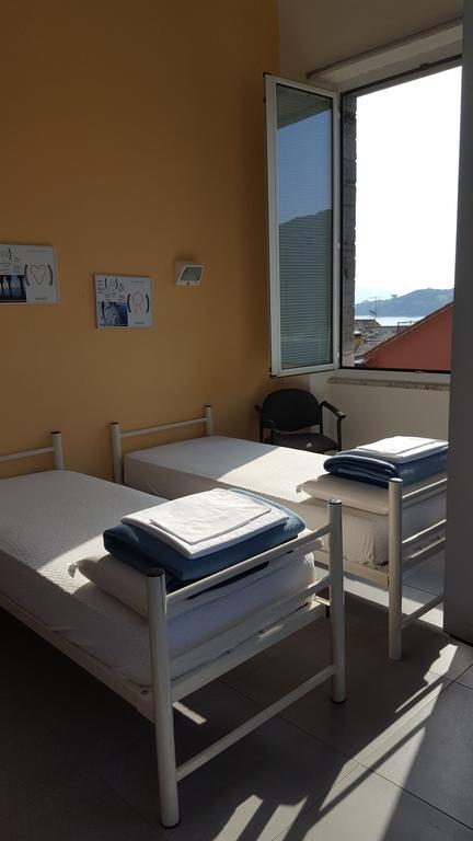 Ostello Porto Venere Exteriör bild